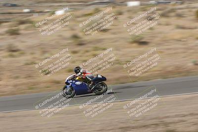 media/Apr-20-2025-AHRMA (Sun) [[393a79c373]]/Race/Group 11 early race/Turn 4b/